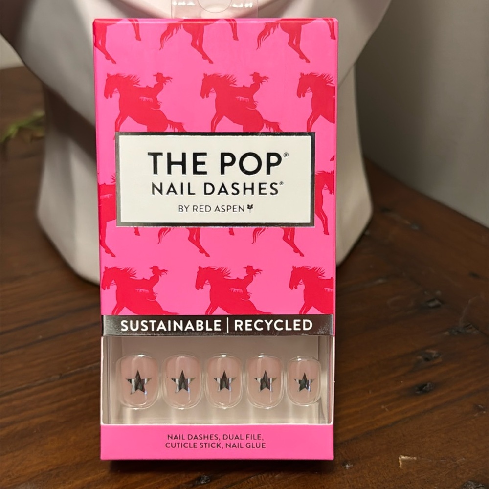 RED ASPEN Astro rodeo abiline Nail Dashes Pop On Short Square